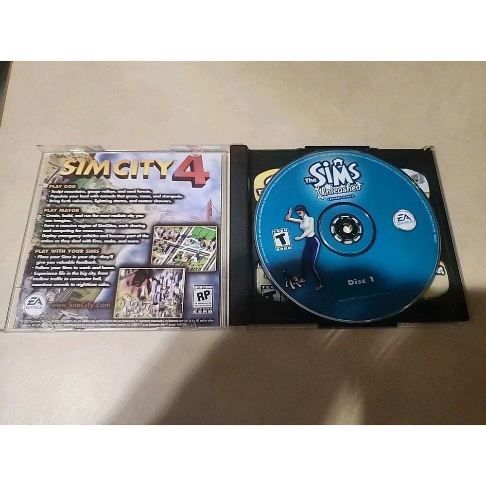 The Sims Unleashed Expansion Pack (PC, 2002) 2 CD EA Games - Tested Complete